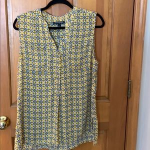 Banana Republic sleeveless shirt